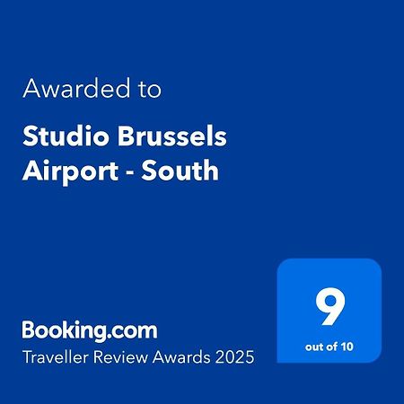 Studio Brussels Airport - South Завентем Екстериор снимка