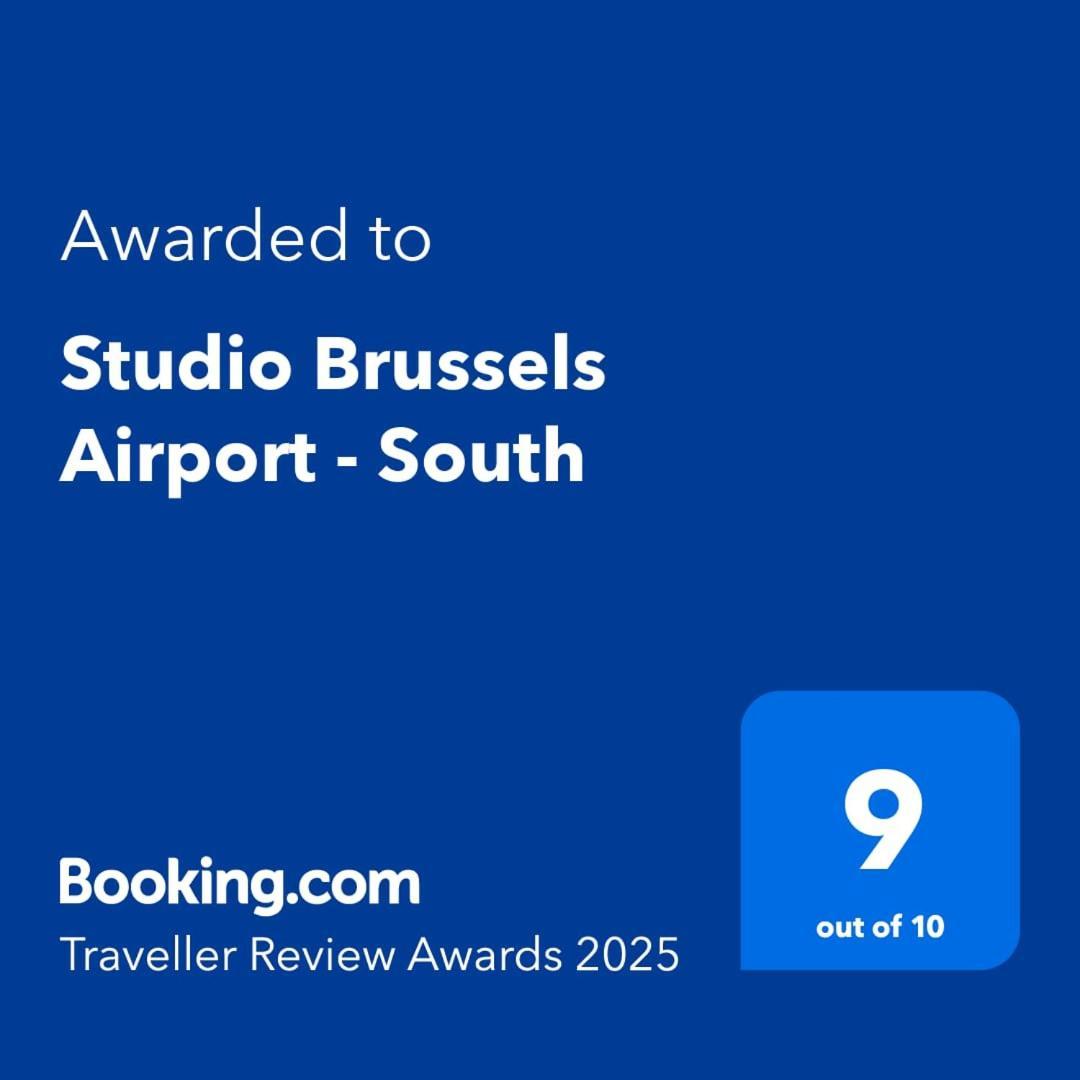 Studio Brussels Airport - South Завентем Екстериор снимка