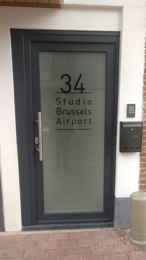 Studio Brussels Airport - South Завентем Екстериор снимка