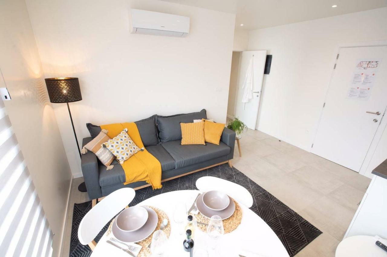 Studio Brussels Airport - South Завентем Екстериор снимка