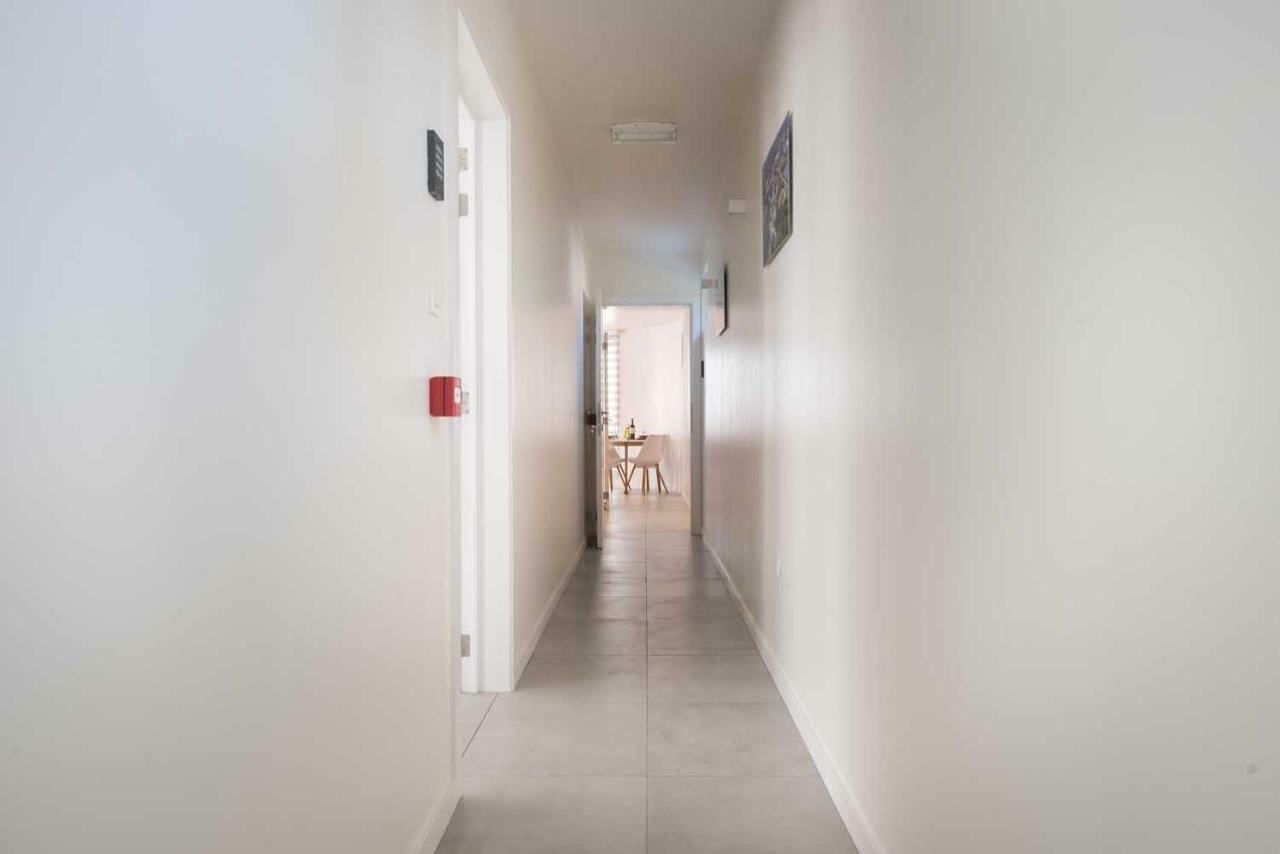 Studio Brussels Airport - South Завентем Екстериор снимка